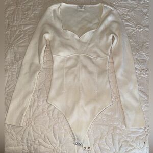 Abercrombie & Fitch White Ribbed Knit
Bodysuit Sweater